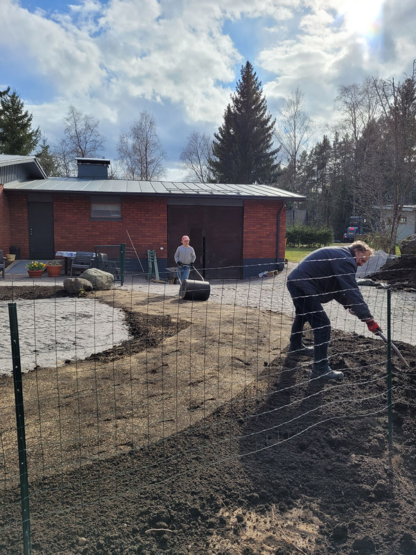 Pihaa rakennetaan esteettömäksi ja viihtyisäksi.