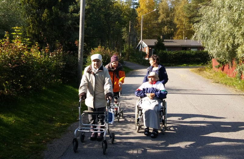 Kävelyretki postilaatikolle
